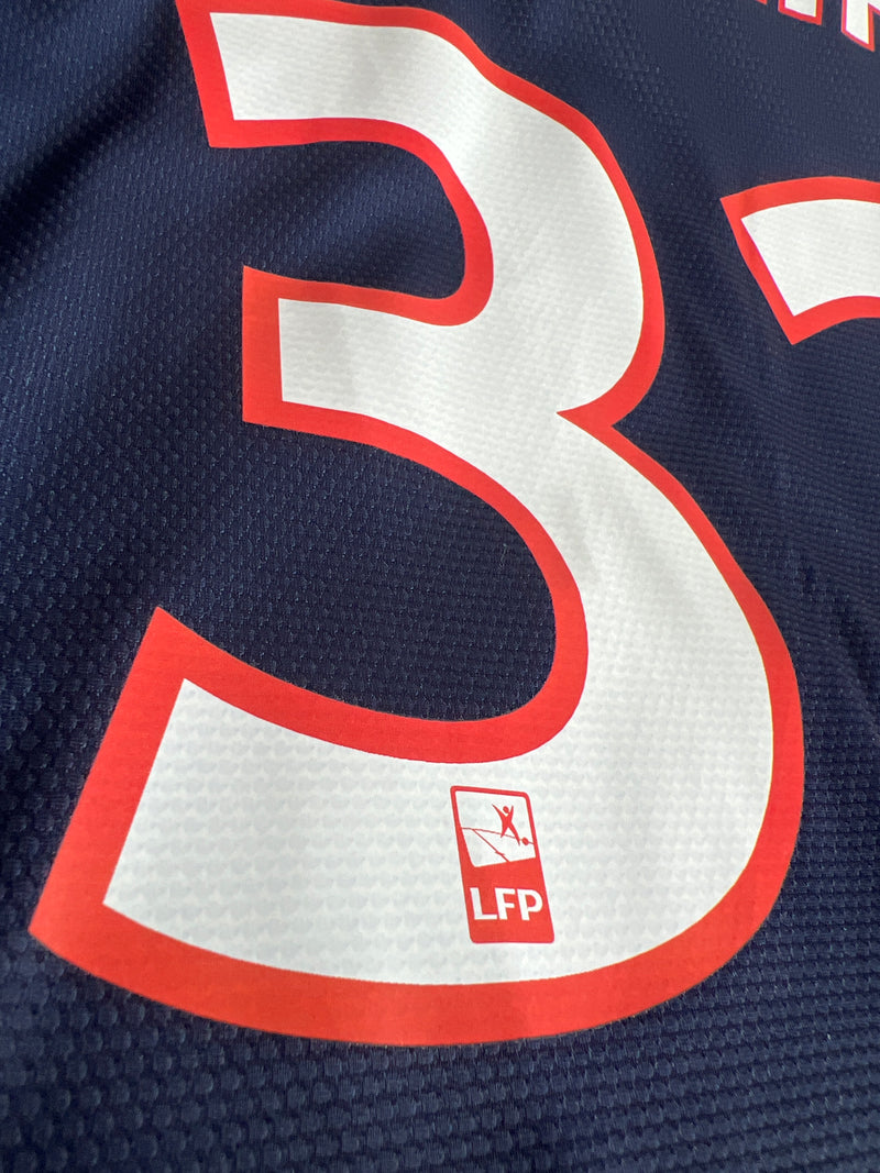 Chargez l'image dans la visionneuse de la galerie, Paris 2013-2014 HOME 32 BECKHAM