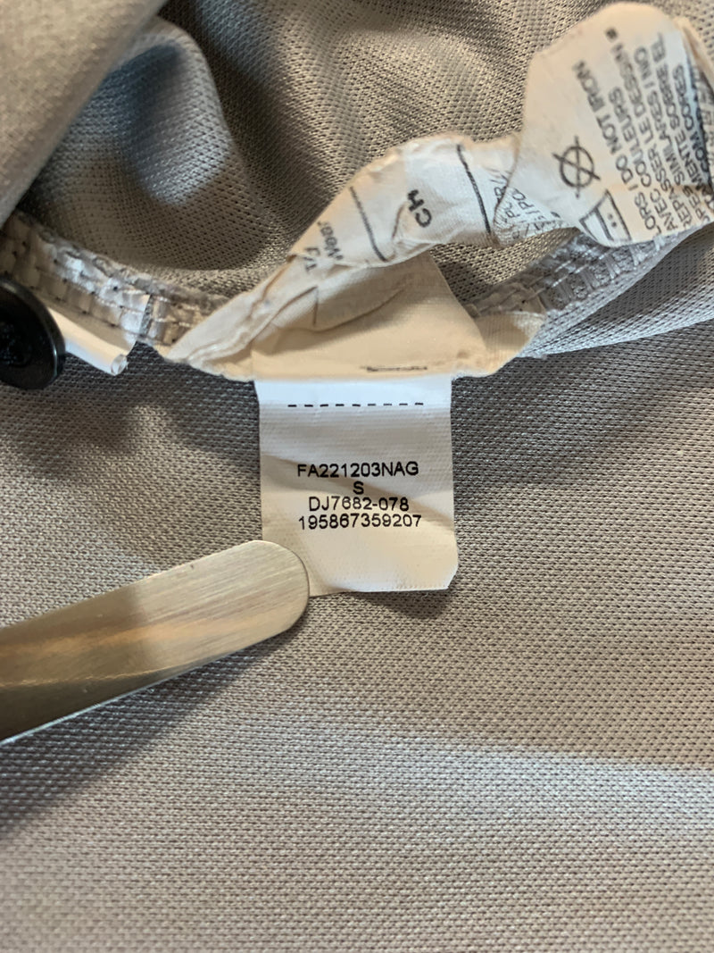 Chargez l'image dans la visionneuse de la galerie, Paris 2022-2023 AWAY