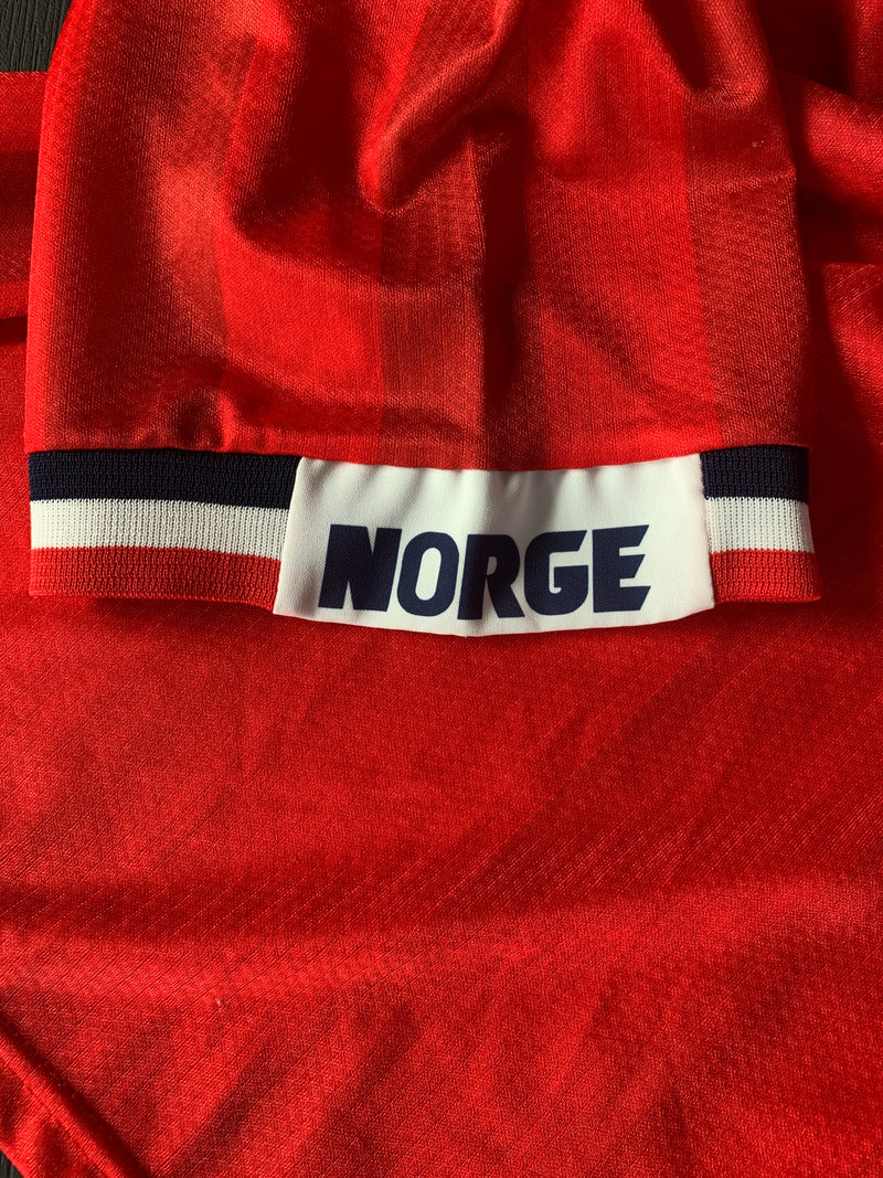 Chargez l'image dans la visionneuse de la galerie, Norvege 1998 HOME (L)