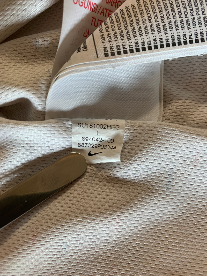 Chargez l'image dans la visionneuse de la galerie, France 2018 AWAY