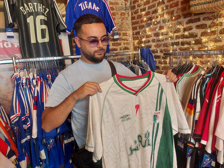 Où acheter des maillots de football vintage authentiques ?