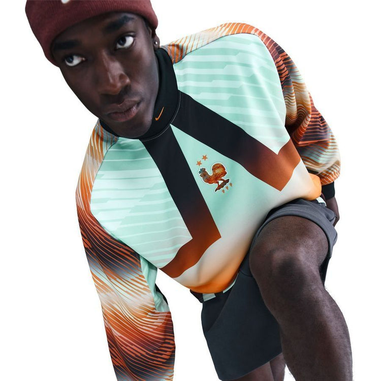 Maillot Nike “Hollywood” de l’Équipe de France : retiré de la vente après une faute sur “Nos différences nous unissent”