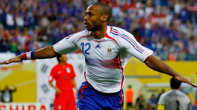 Thierry Henry : élégance, vitesse et vengeance en crampons