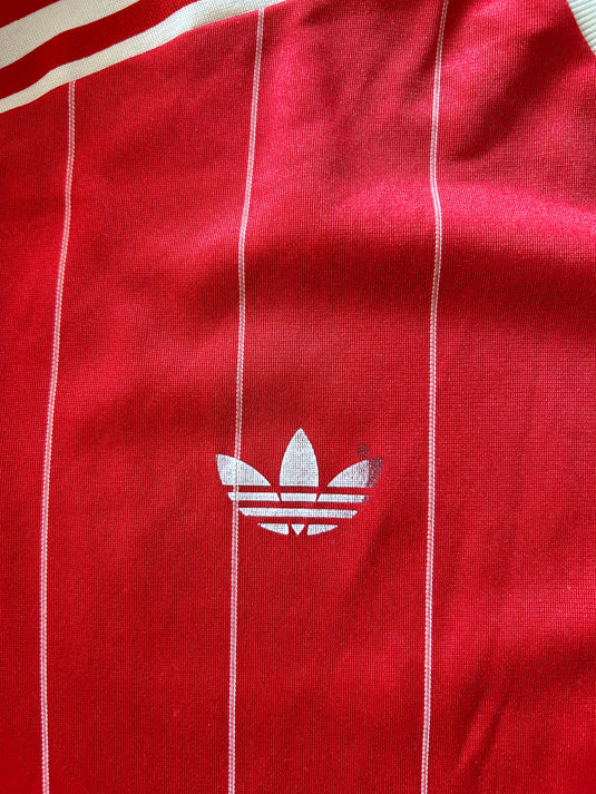 Template Adidas Ventex Rouge à rayures blanches