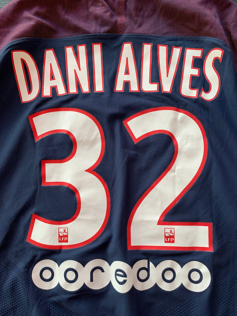 Chargez l'image dans la visionneuse de la galerie, PSG 2017-2018 HOME 32 DANI ALVES (S)
