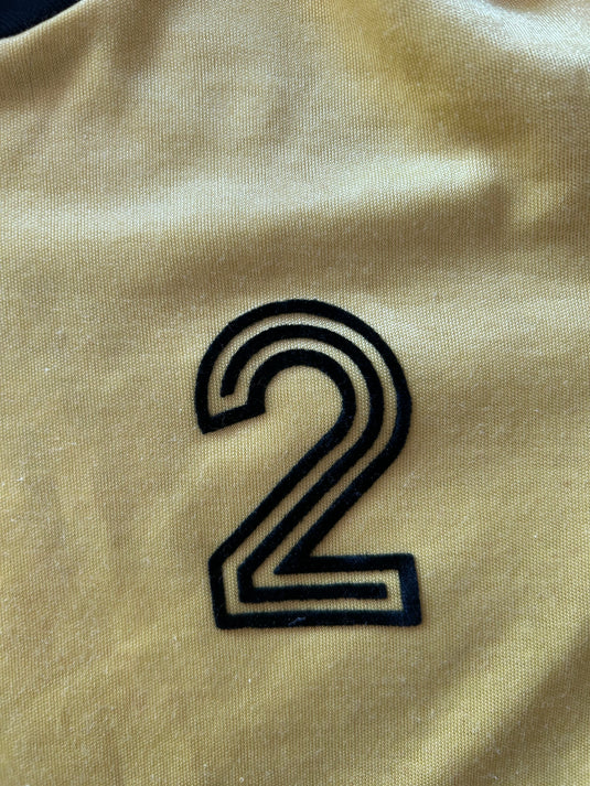 Template Adidas Jaune à rayures noires 2