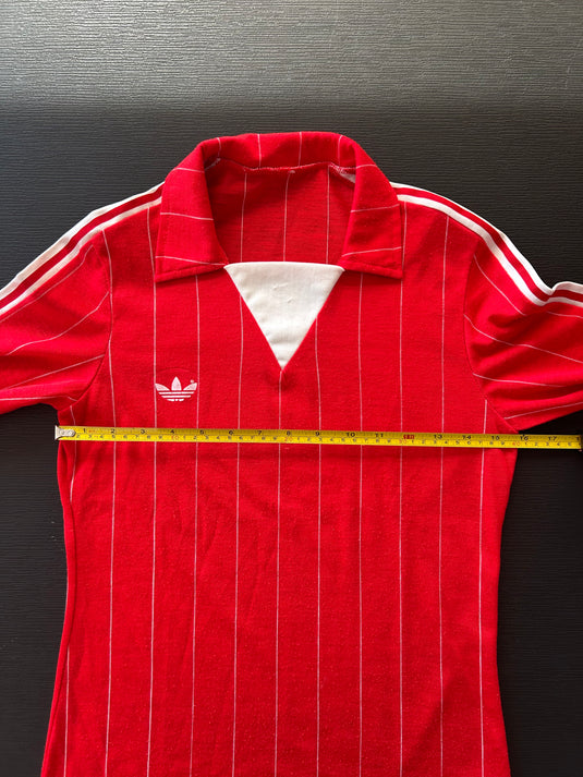 Template Adidas Ventex Rouge à rayures blanches