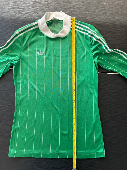Template Adidas Ventex Vert à rayures blanches