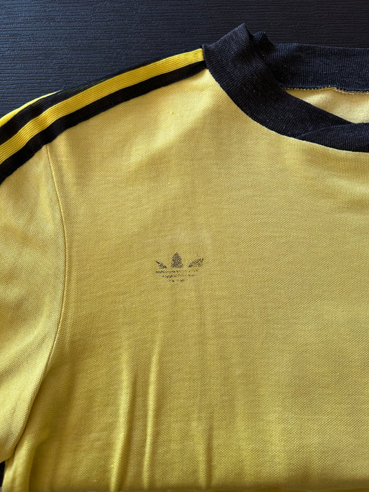 Template Adidas Jaune 9
