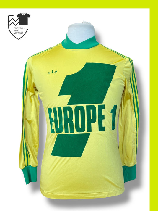Nantes 1976-1977 HOME