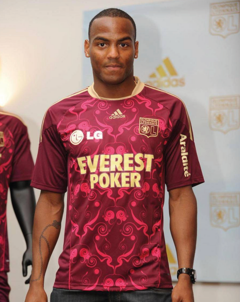 Chargez l&#39;image dans la visionneuse de la galerie, Flocage Nameset Lyon 2010-2011 AWAY 38 LACAZETTE
