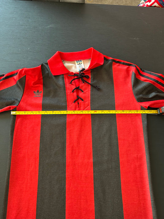 Template Adidas rouge et noir