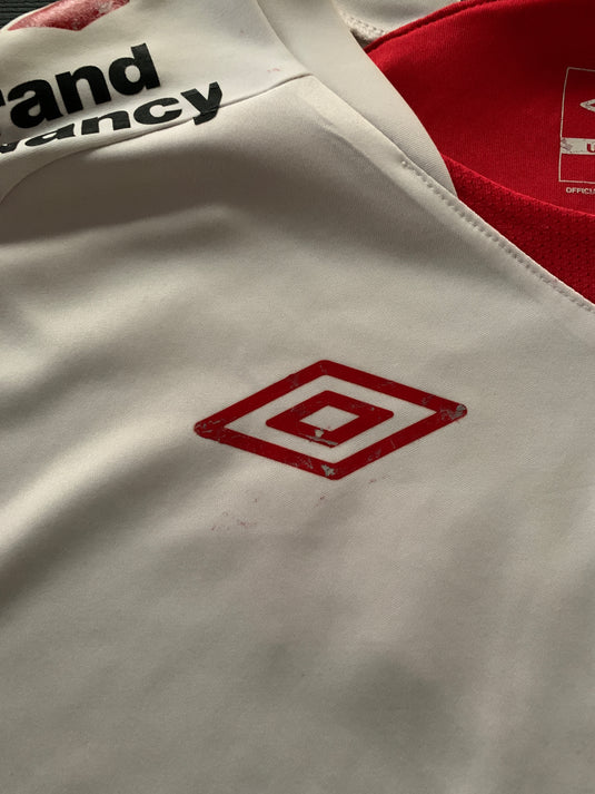 Nancy 2010-2011 HOME 16