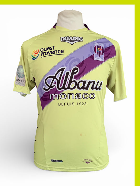 Istres 2011-2012 THIRD 25 YAHIA CHRIF