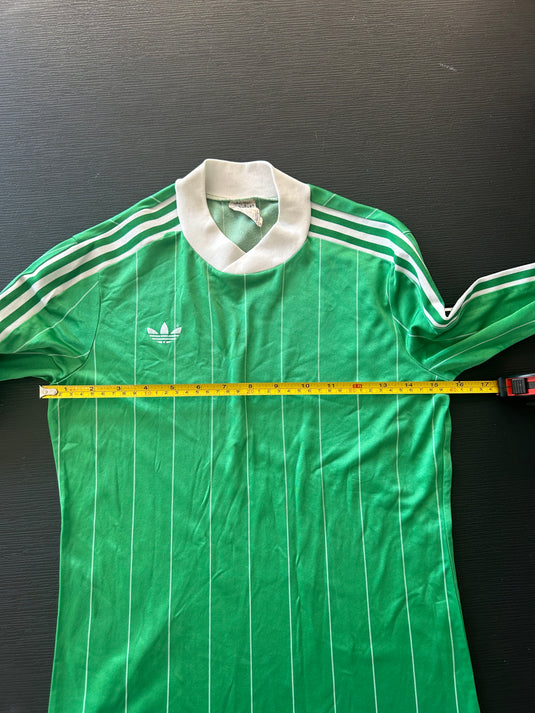 Template Adidas Ventex Vert à rayures blanches