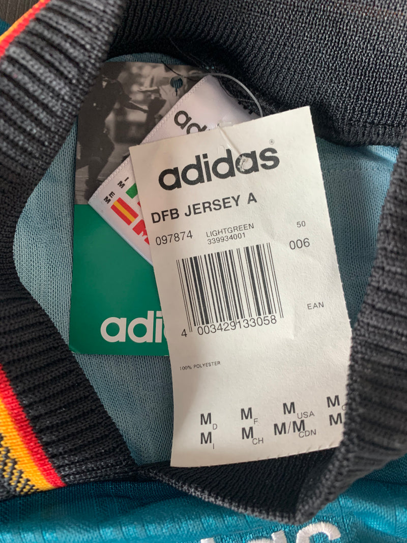Chargez l'image dans la visionneuse de la galerie, Allemagne - DEADSTOCK 1996 AWAY  (M)

