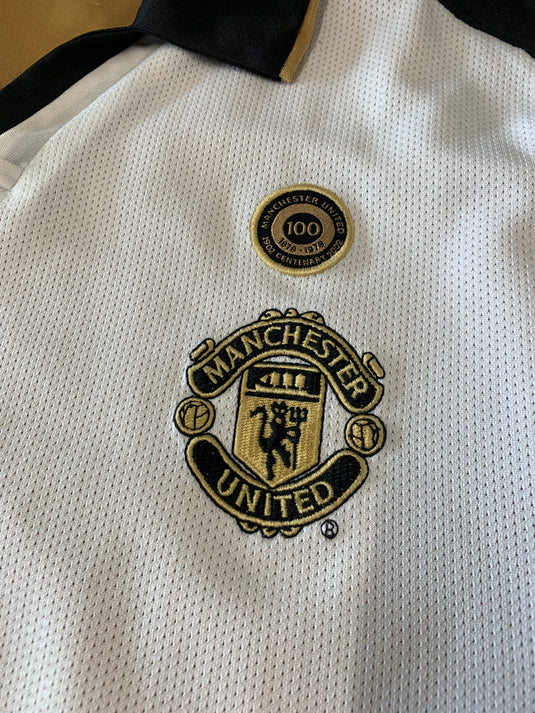 Manchester United 2001-2002 AWAY