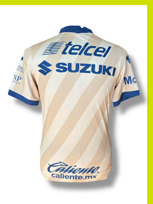 Pumas UNAM 2021-2022 HOME