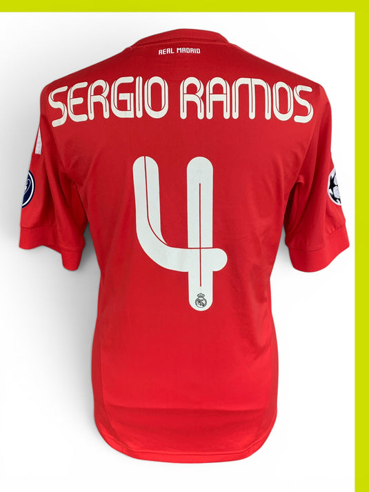 Real Madrid 2011-2012 THIRD 4 SERGIO RAMOS (M)