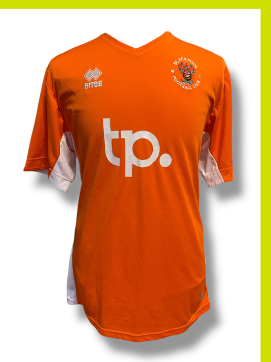 Blackpool 2016-2017 HOME