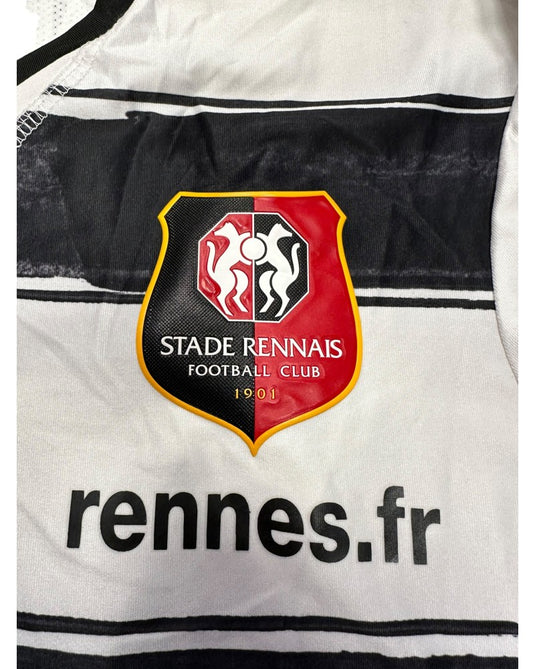 Rennes 2010-2011 AWAY 21 MONTAÑO